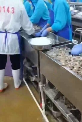 0.35KW Automatic Shrimp Cutter Multi Function Prawn Cutter And Remove Vein